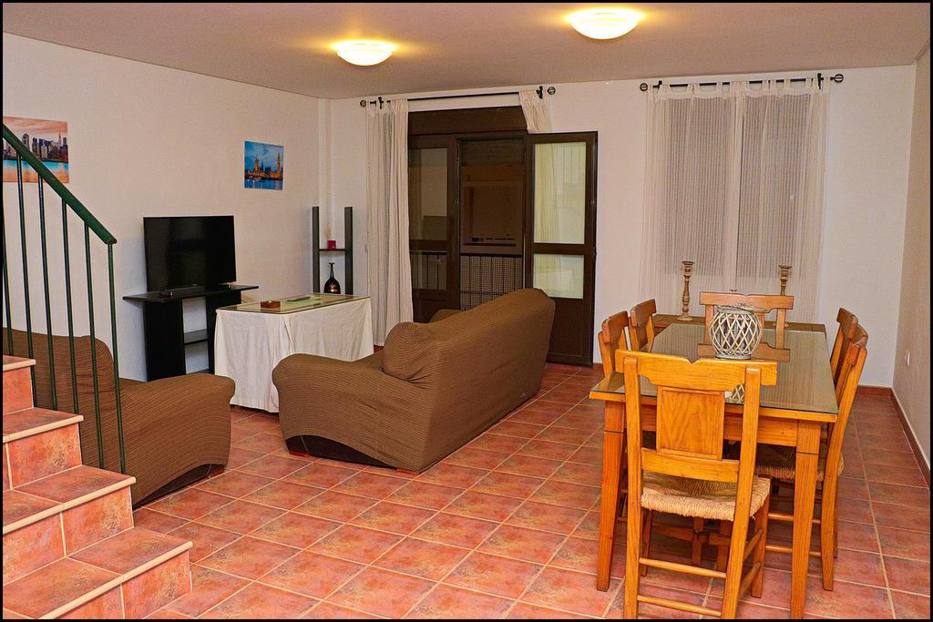 Apartamento Duplex En Conil コニル・デ・ラ・フロンテラ エクステリア 写真